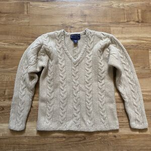 VTG 80s A&F Country Clothes Small Tan Lambswool Blend V-Neck Cable-knit Sweater